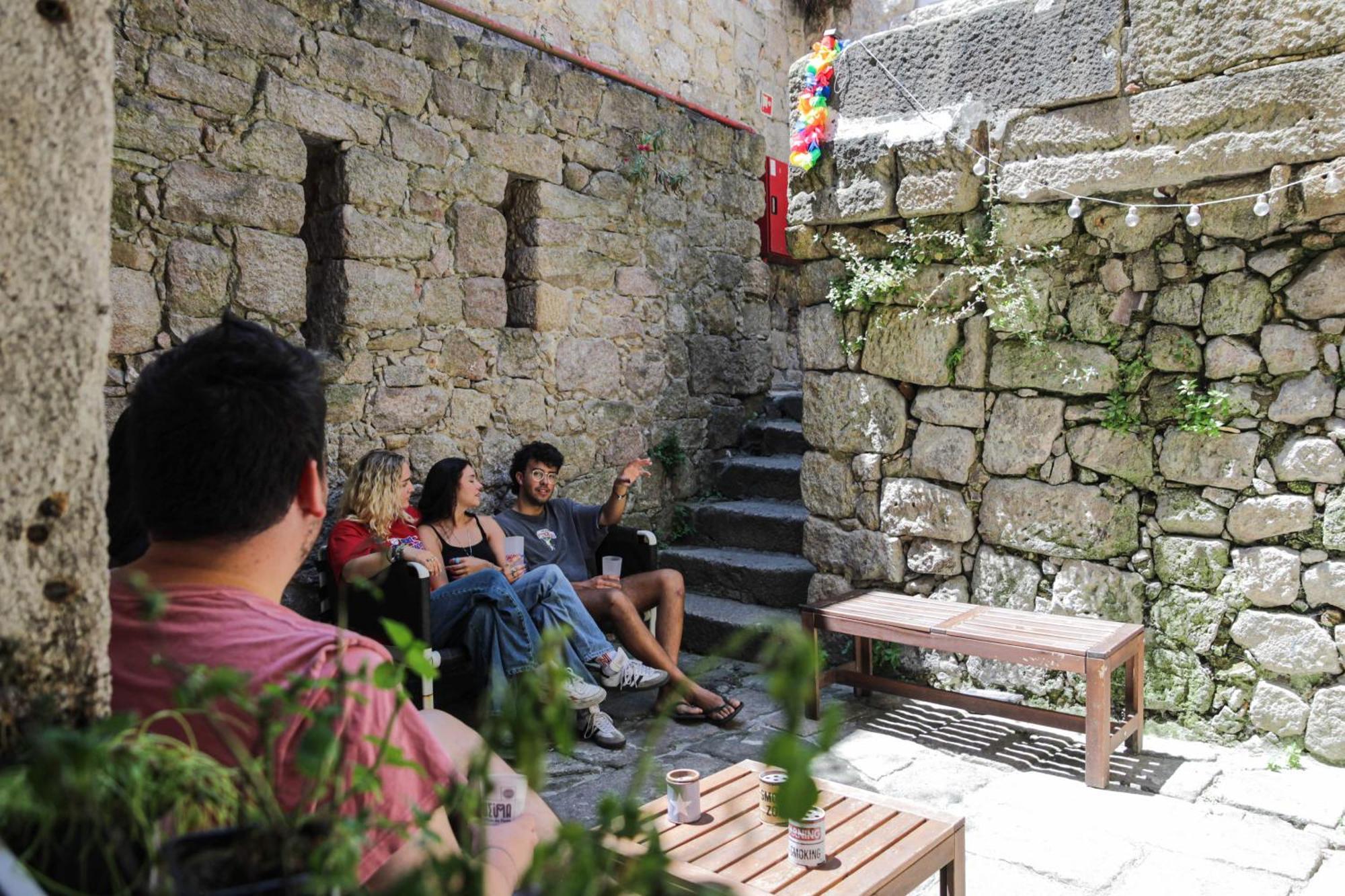 Onefam Ribeira Hostel Porto Bagian luar foto