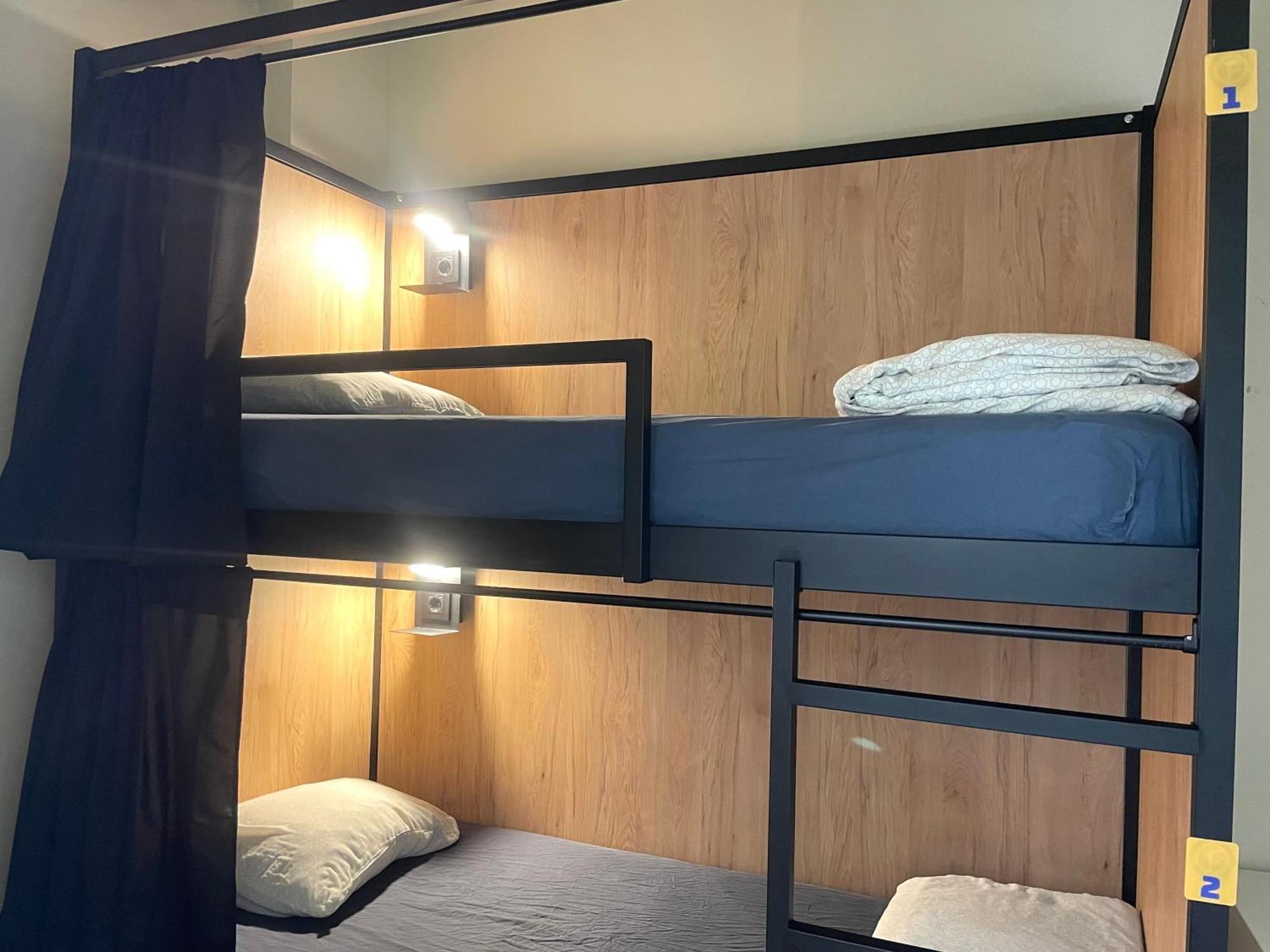 Onefam Ribeira Hostel Porto Bagian luar foto