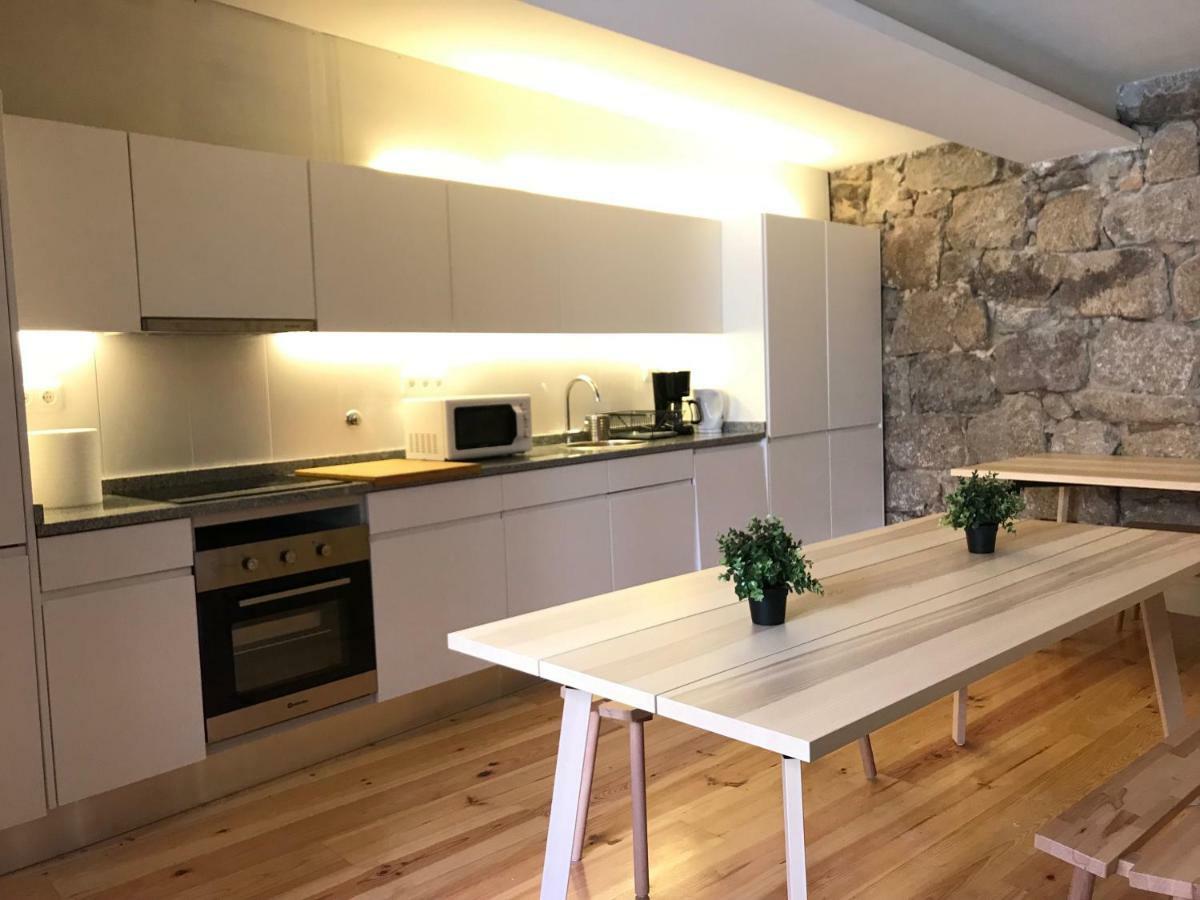 Onefam Ribeira Hostel Porto Bagian luar foto